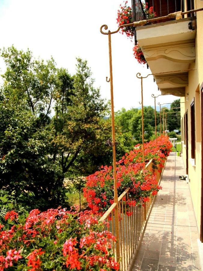 La Bella Dormiente B&B Castellamonte Buitenkant foto